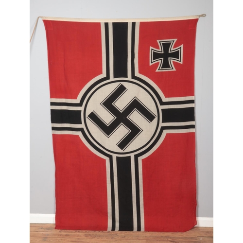 190 - A German Third Reich Kreigsmarine flag. 150cm x 250cm.