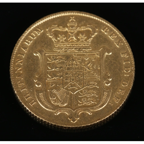 259 - A George IV full sovereign, dated 1827. Bare head portrait with crowned shield to reverse. 7.93g.