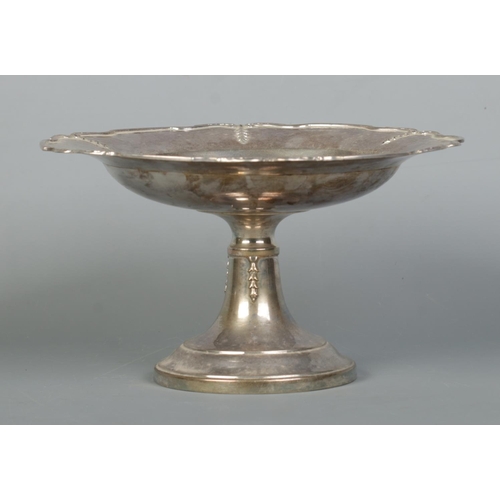 93 - A George V silver tazza with gadrooned rim. Assayed Birmingham 1923 by Docker & Burn Ltd. Height 13c... 