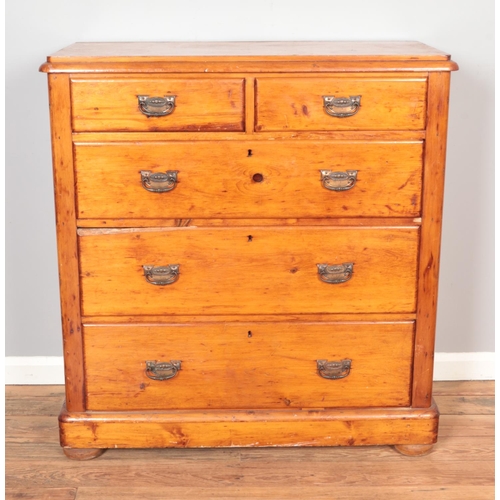 558 - A Victorian stained pine chest of drawers with art nouveau style handles.

Hx115cm
Wx109cm
Dx51cm