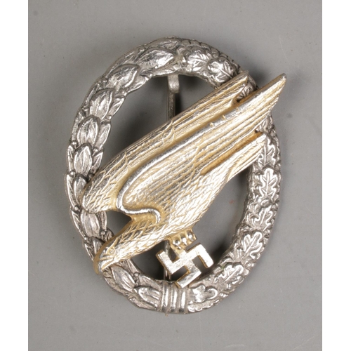 504 - A WWII Second World War German Luftwaffe ' Fallschirmjager ' Paratrooper qualification badge with ce... 