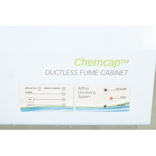 391 - A Bigneat Chemcap Ductless Fume Cabinet. Model BC8004/15A. Serial No. 83603.