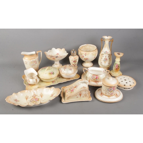 121 - A good collection of Crown Devon and Crown Ducal blushware ceramics to include cheese dish, candlest... 