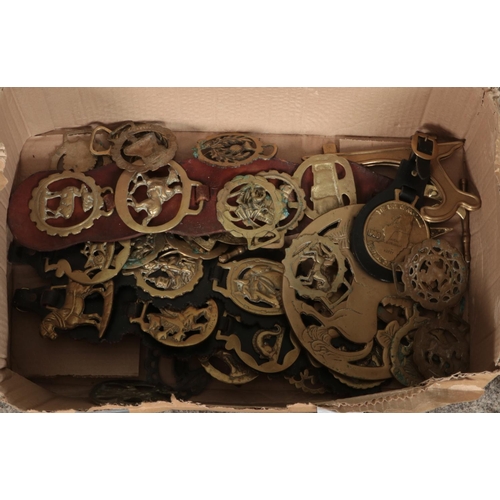 274 - A box of metalwares. Mainly brass items to include fox, boots, bronze pestle and mortar, cannon etc.