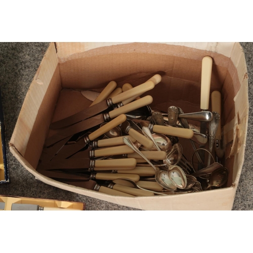 292 - A box of assorted flatware to include Harrison Fisher and Co, Bennet and Heron, Joseph Elliot and So... 