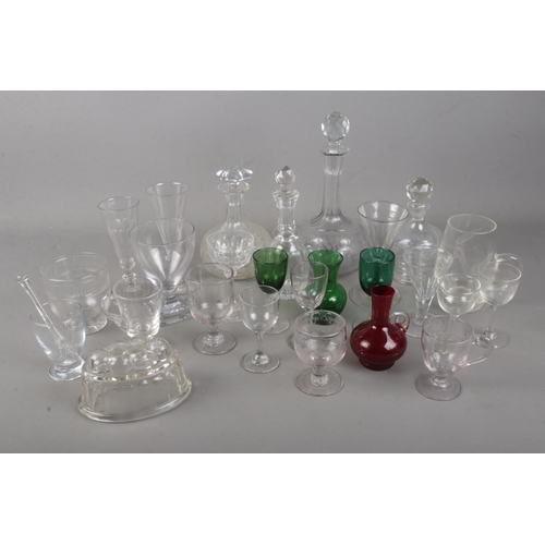 286 - A selection of Georgian and other antique glassware, including decanters, jelly mould and mixed glas... 