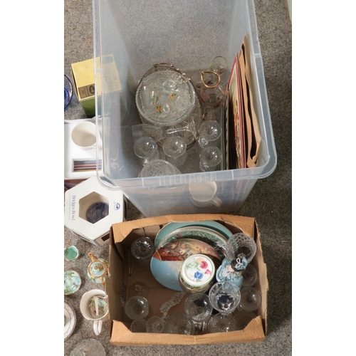 214 - A box of assorted ceramics, glassware and ephemera to include vintage postcards, Mason's, Ringtons, ... 