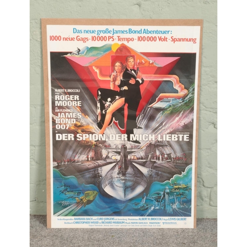 299 - A 1977 James Bond 007 'Der Spion, Der Mich Liebte' (The Spy Who Loved Me) 1977 German sheet poster f... 