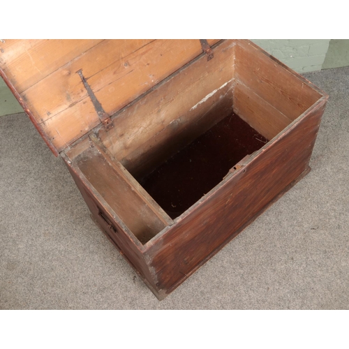 322 - A painted pine toolchest/blanket box, with candle compartment. Height: 68cm, Width: 94cm, Depth: 53c... 