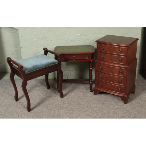 548 - A collection of assorted furniture to include small chest of drawers, piano stool and leather topped... 