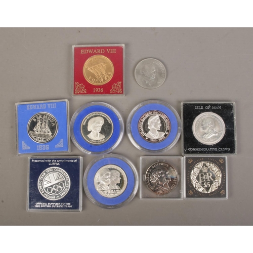 468 - A group of commemorative coins to include Edward VIII Bermuda, 1992 British Olympic Team, Queen Eliz... 