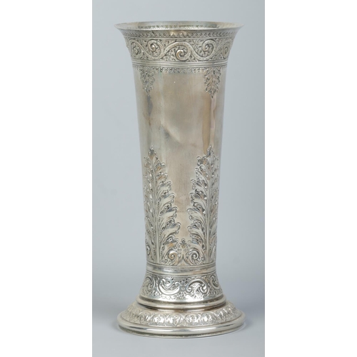 134 - A Victorian silver trumpet shaped vase. Assayed Sheffield 1895 by James Deakin & Sons. Height 25cm. ... 