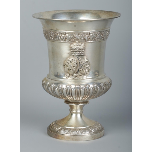 A George IV silver goblet. Bearing coat of Royal Arms of King William ...