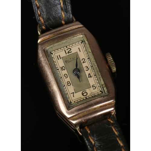 539 - A ladies 9ct gold cased Rotary wristwatch on leather strap.