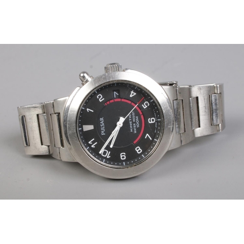 545 - A men's Pulsar kinetic wristwatch with stainless steel strap.