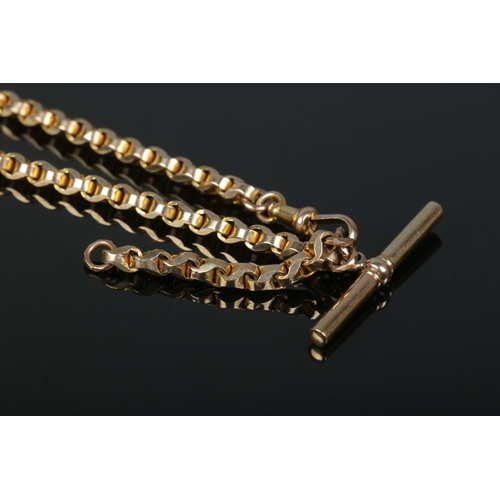 515 - A gold fob chain of box form, with 9ct Gold T-bar. Length of main chain: 21cm. Total weight: 15.2g