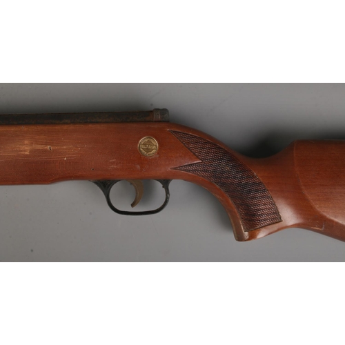 153 - A Diana Series 70 Model 79 .22cal break barrel air rifle. CANNOT POST