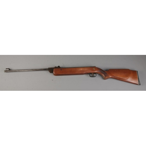 153 - A Diana Series 70 Model 79 .22cal break barrel air rifle. CANNOT POST