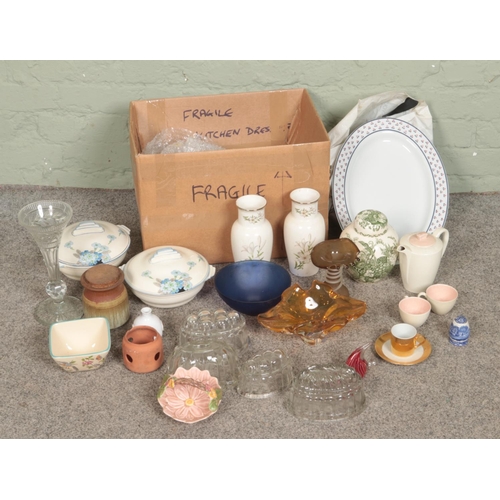 224 - A large quantity of ceramics and glass including Crown Devon Fieldings, Arthur Wood vases, Sylvac di... 