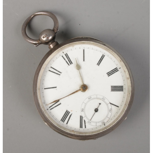 462 - A Victorian silver Waltham pocket watch. Assayed Birmingham 1883 by Waltham Watch Company. Serial no... 