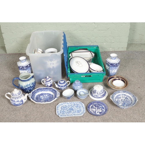 205 - Two boxes of assorted blue and white ceramics to include Alfred Meakin Blue De Roi, oriental vases, ... 