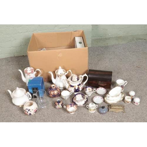 208 - A box of mostly assorted named ceramics to include Wilton Ware, Royal Albert, Portmeirion, tea caddy... 