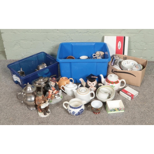 221 - A large quantity of mostly ceramics including Vinewood Ridgeway part tea set, Denby, Sadler, Royal D... 