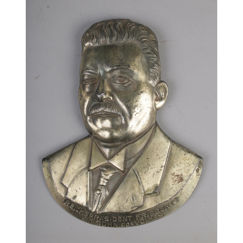 492 - A metal plaque depicting Friedrich Ebert leader of the 
Social Democratic Party of Germany (SPD) and... 