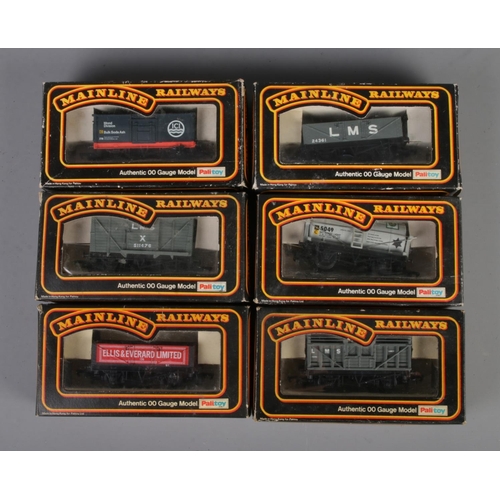 86 - A collection of Palitoy Mainline Railways 00 gauge wagons