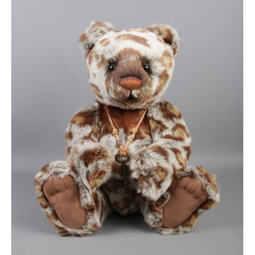 87 - A Charlie Bears jointed teddy bear, Lennon CB141449A, exclusively designed by Isabelle Lee. With swi... 