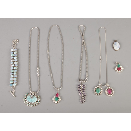 418 - A collection of silver gem set jewellery