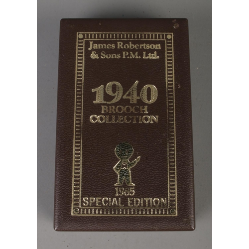 422 - A complete boxed set of Robertson's 1940 Collection Golly Brooches, 1985 Special Edition. Includes g... 