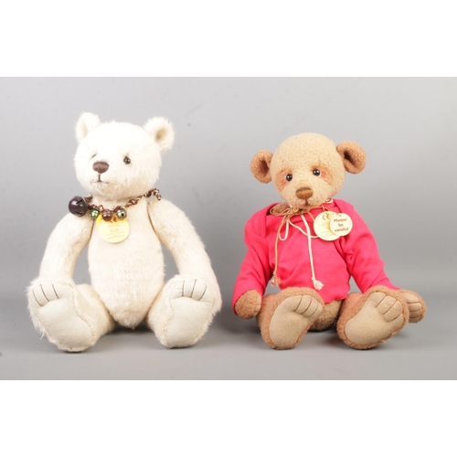 78 - Two Charlie Bears jointed teddy bears, Blizzard CB131313 and Bill CB131332, both exclusively designe... 