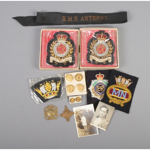 483 - A small quantity of military collectables to include Royal Engineers patch, Queen Elizabeth II butto... 