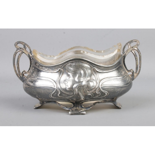 385 - A silver plated WMF (Württembergische Metallwarenfabrik) small centerpiece bowl, with glass liner. S... 