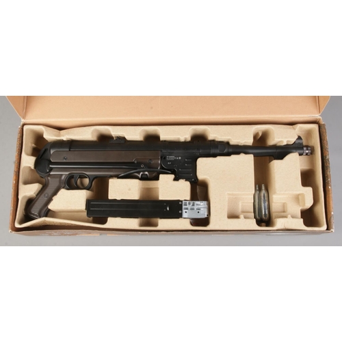 380 - A boxed Umarex 'The Spirit of Legends' .177cal CO2 powered MP German airgun. 20D05034. CANNOT POST.