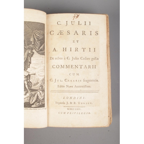 395 - An Eighteenth Century leather bound book; 'C. Julii Caesaris et A. Hirtii De rebus a C. Julio Caesar... 