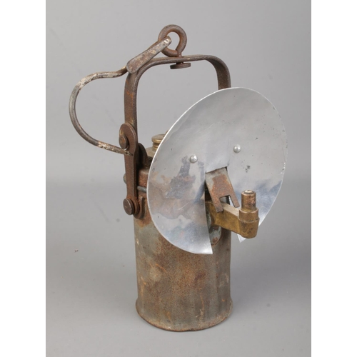 424 - The Premier Lamp and Engineering Co. vintage miners Carbide safety lamp.