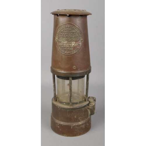 425 - An Eccles Type A1 miners safety lamp by the Protector Lamp and Lighting Co. Ltd.