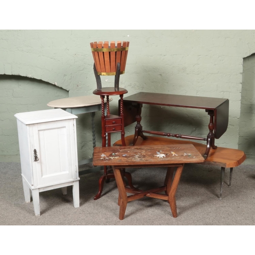 457 - A quantity of assorted furniture, to include Strongbow drop leaf coffee table, plant stand and pot c... 