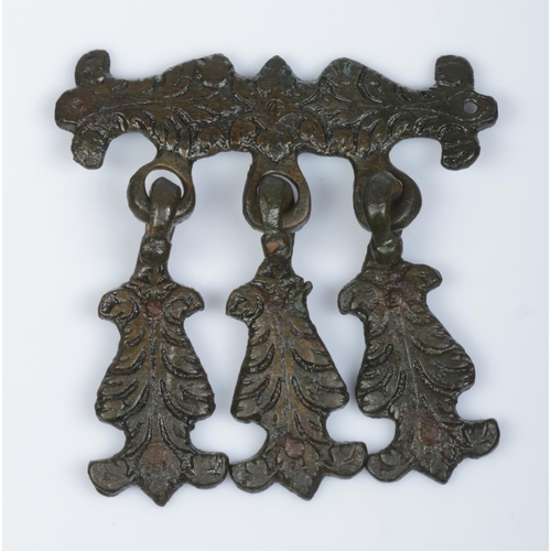 132 - A late 16th/17th century post medieval sword hanger.