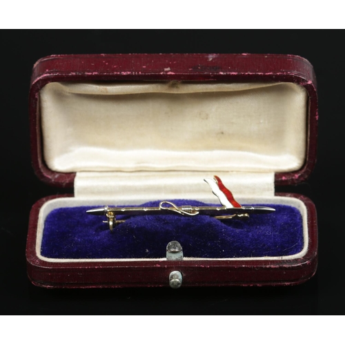 175 - A 14ct gold and enamel Yacht Club brooch. 2.55g.