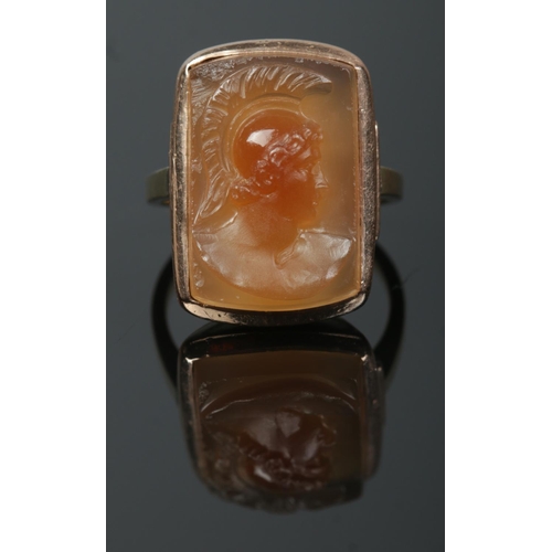 188 - A 9ct gold hardstone intaglio/cameo ring. Size Q. 9.9g.