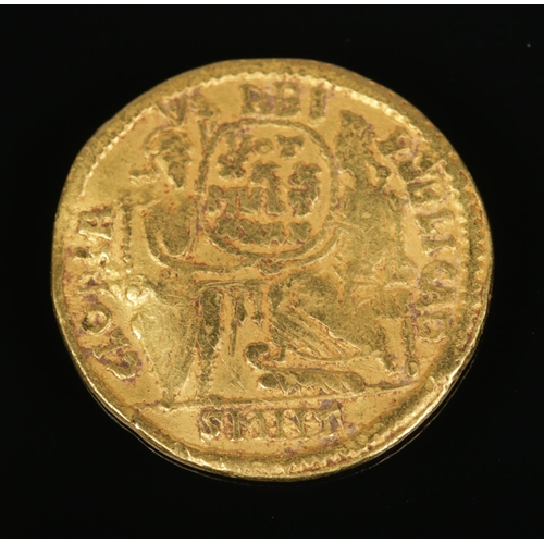 494 - A Byzantine Constantius II gold solidus, Nicomedia mint, circa 351-355. 4.25g.