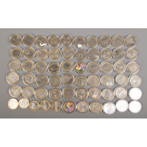 665 - A large quantity of collectable £2 coins including 2016 William Shakespeare, 2009 Darwin. 2016 Great... 