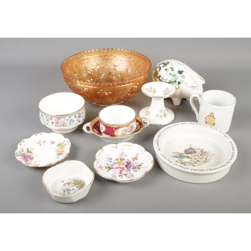 256 - A collection of ceramics, along with a carnival glass bowl. Includes Royal Albert, Masons, Shelley, ... 