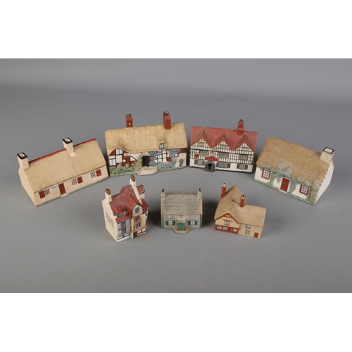 10 - A collection of mainly WH Goss Cottages, include Manx Cottage (RD273243 length 12cm x height 9.5cm),... 