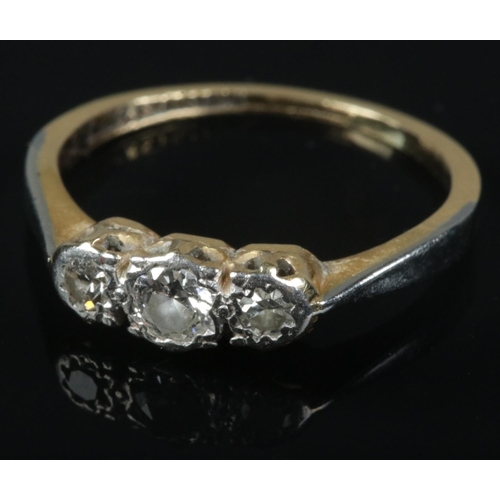 401 - 18ct Gold Platinum Diamond Three Stone Ring (marked 