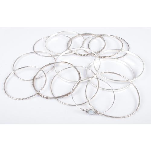 362 - A collection of bangles to include 925 silver, 800 silver and white metal examples. Approx. weight o... 