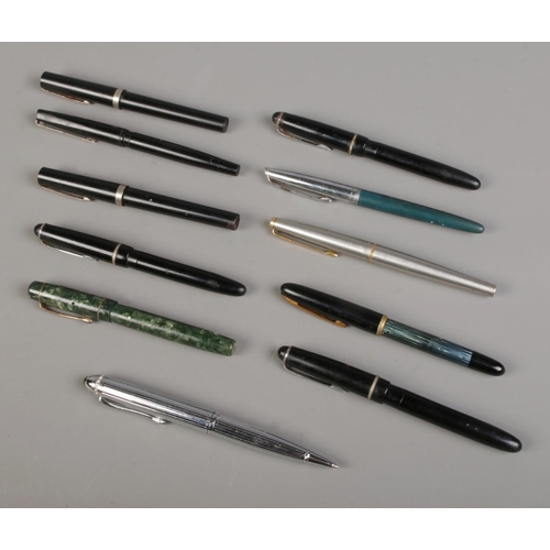 43 - A mixed collection of vintage fountain pens, including Osmiroid 65, Nova emerald green, Parker 45 an... 